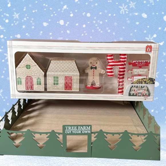Target | Holiday | Target Bullseye Tiered Tray Prop Gingerbread House ...